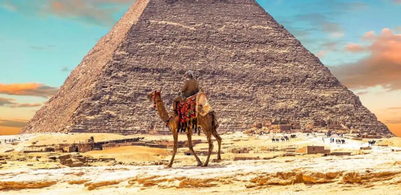 La Piramide di Cheope: La Piramide di Khufu in Egitto